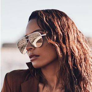 Quay Australia High Key Gold / Gold Aviator